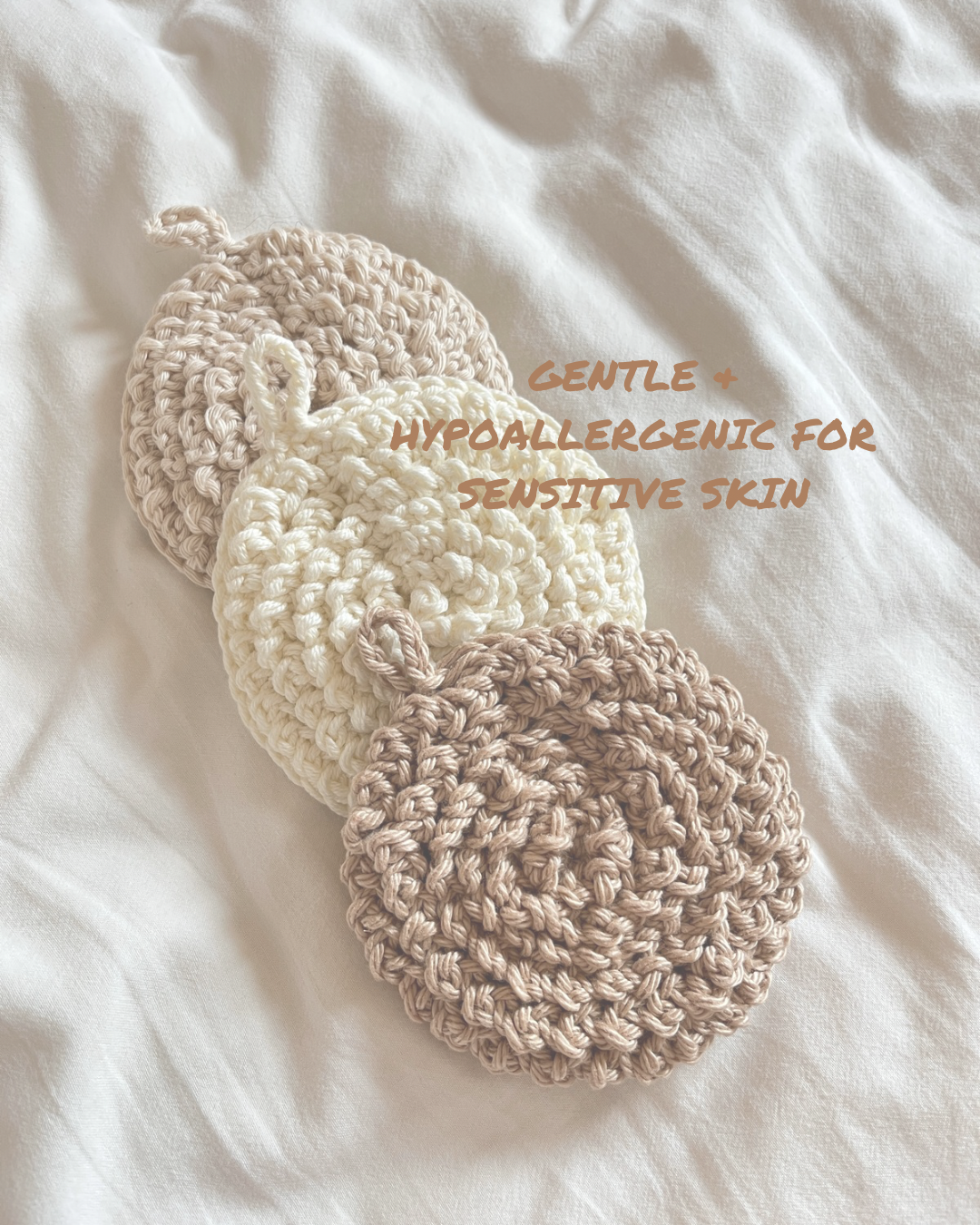 sustainable alternative, natural fiber bath & body sponge handmade in organic cotton, suitable for sensitive skins, plastic free, washable & reusable