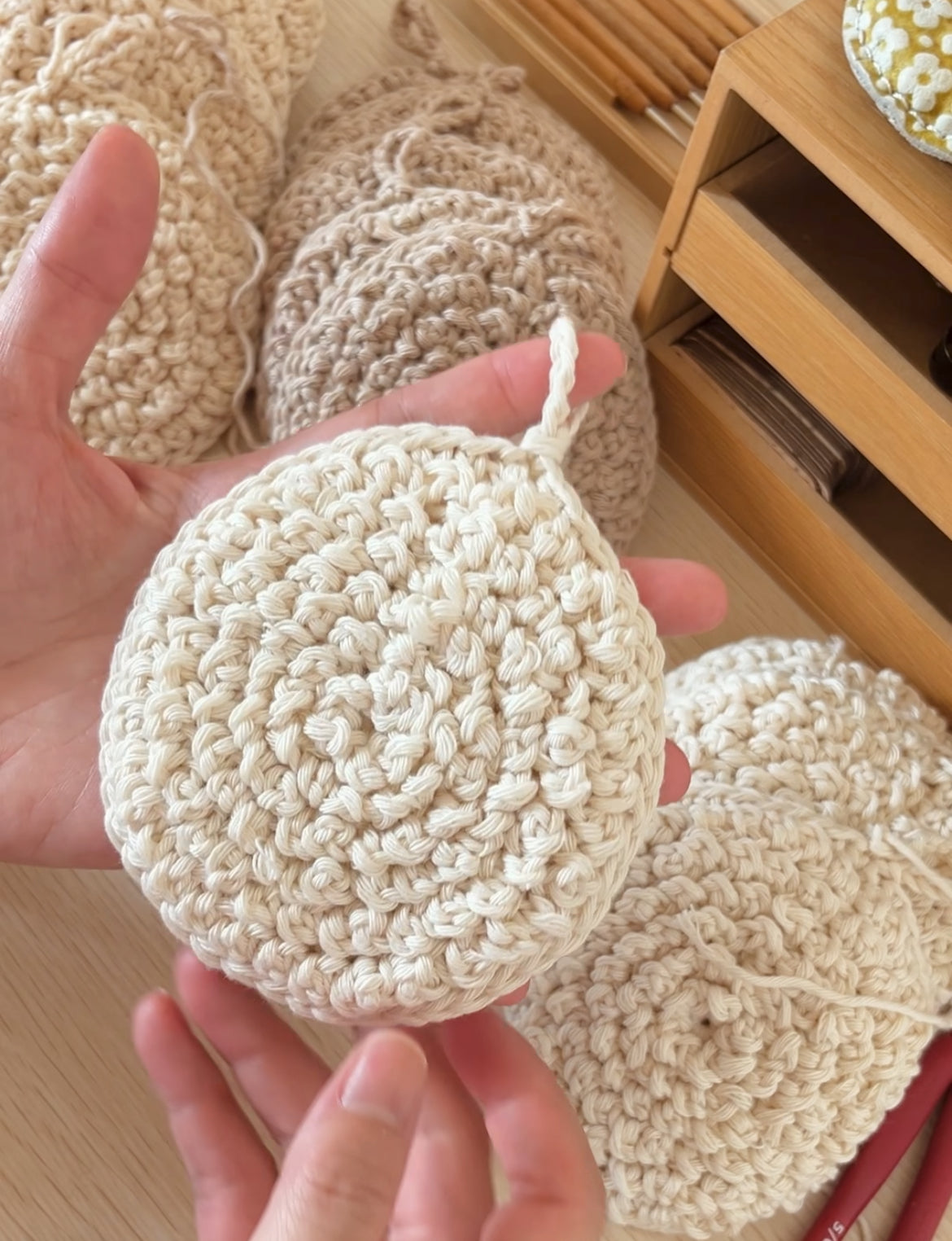 sustainable alternative, natural fiber bath & body sponge handmade in organic cotton, suitable for sensitive skins, plastic free, washable & reusable