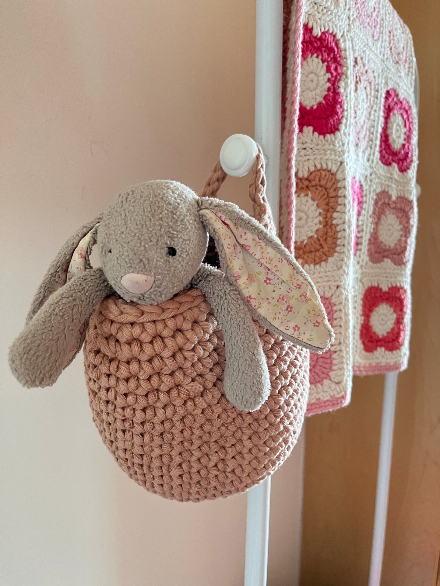Slouchy Hanging Basket