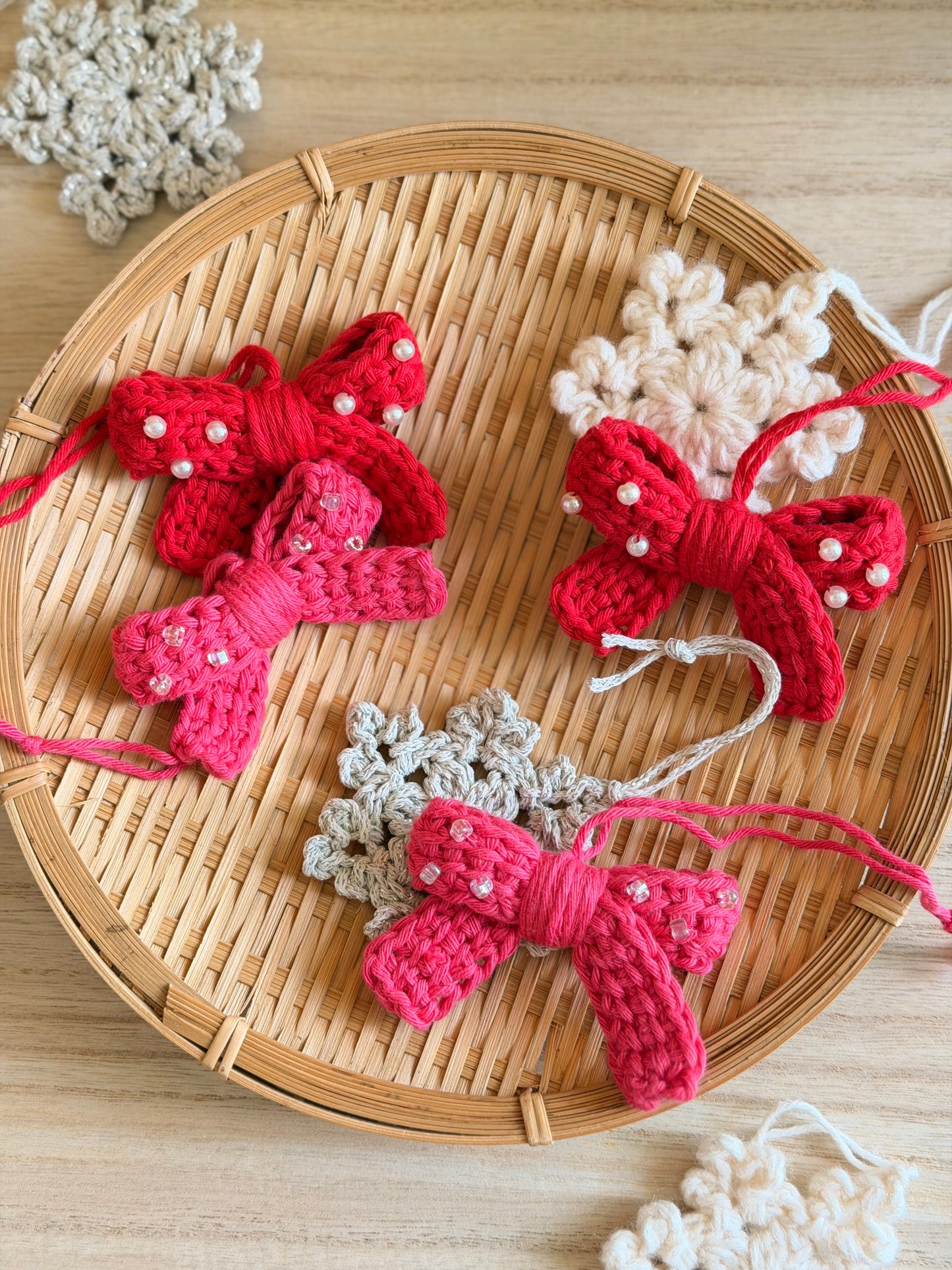 Beaded Bow Ornament Set