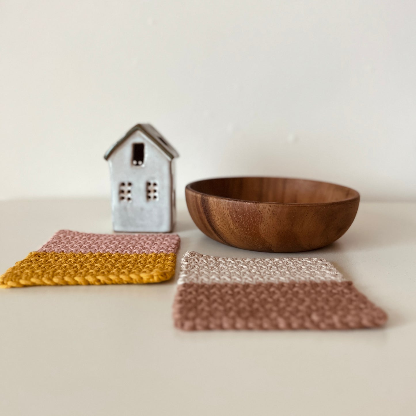 CROCHET LESSON - Beginner Colorblock Coaster