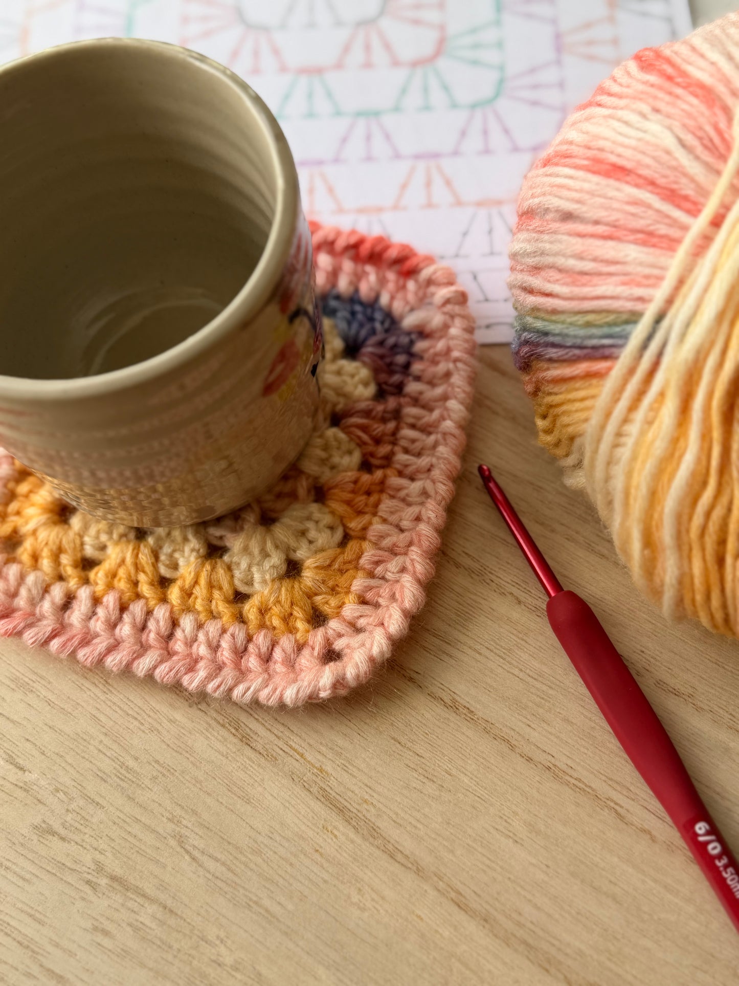 CROCHET LESSON - Beginner Granny Square